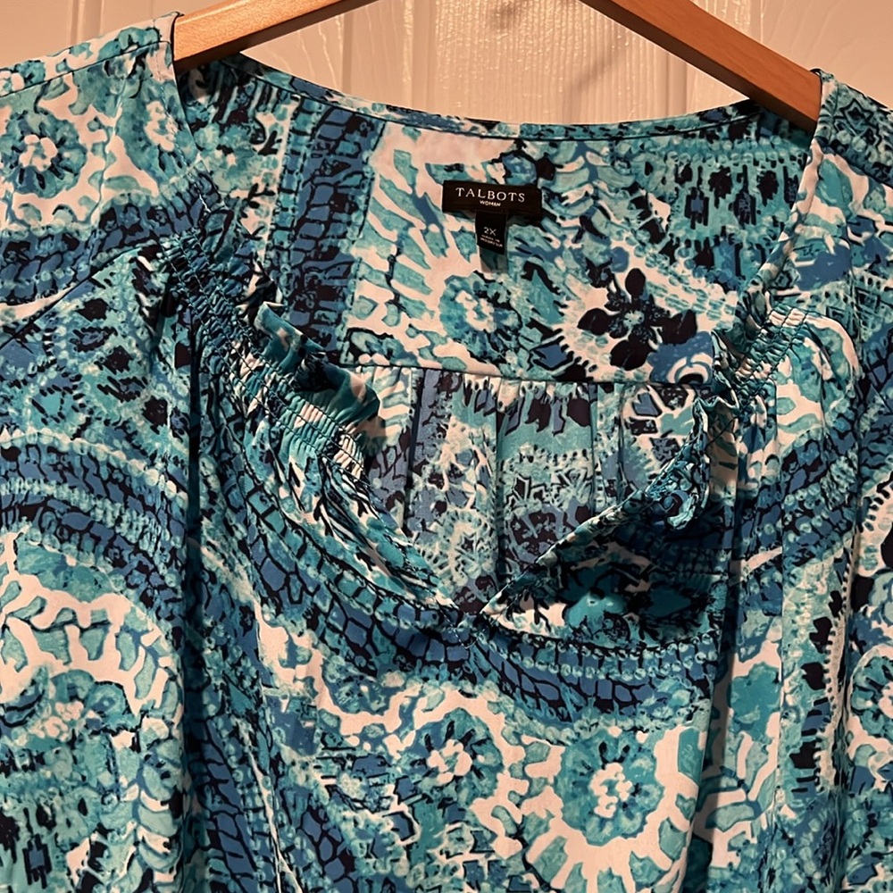 Talbots blue floral print blouse 2X